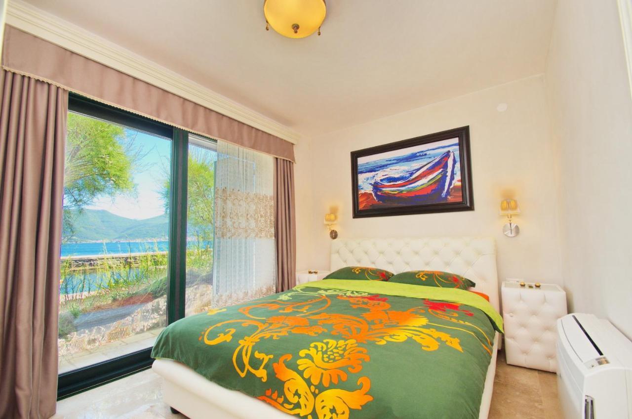 Leut Stone Residence Тиват Екстериор снимка